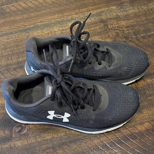 Under Armour Charged Impulse Black Athletic Sneakers, size 7.5